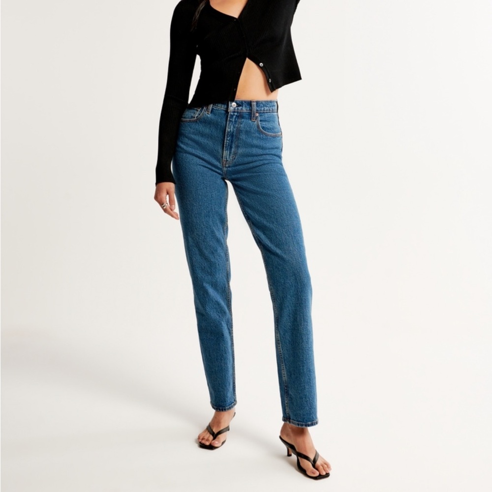 Abercrombie Ultra High Rise 90s Straight Jean
